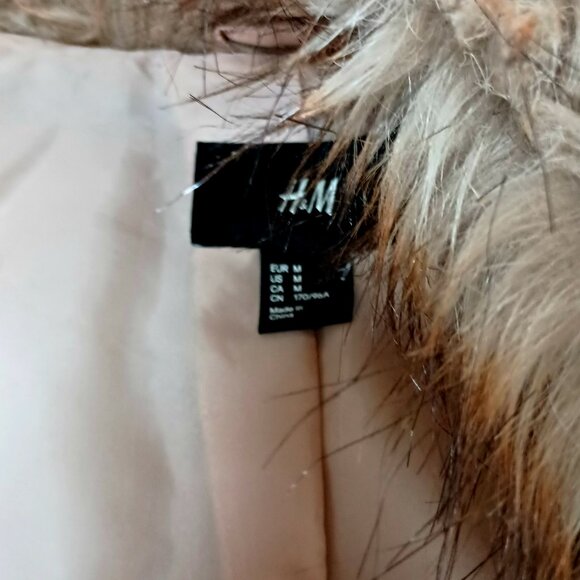 NWOT! EXQUISITE FAUX FUR JACKET SZ M - Picture 3 of 5